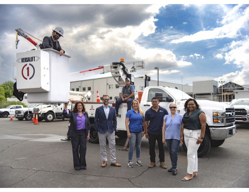 team in front of VU truck team in front of VU truck